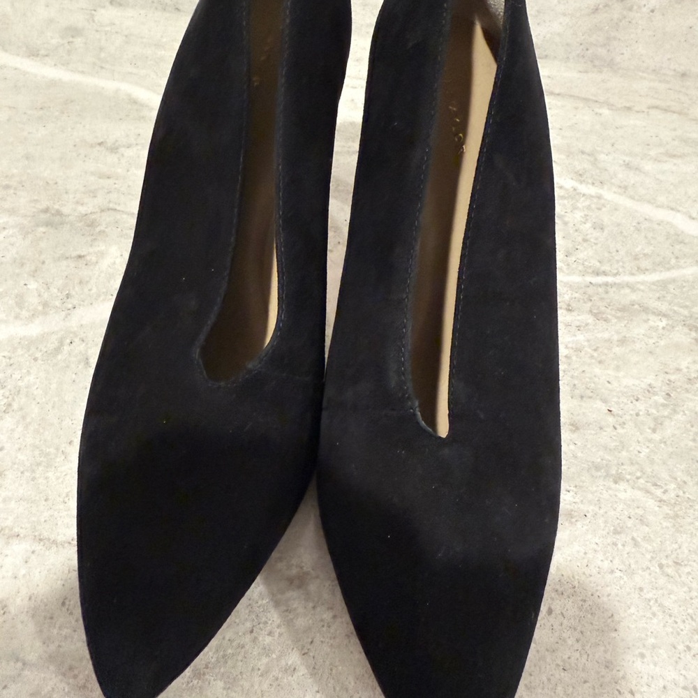 Ann Taylor black suede “shooties” heels never worn - Picture 2 of 7